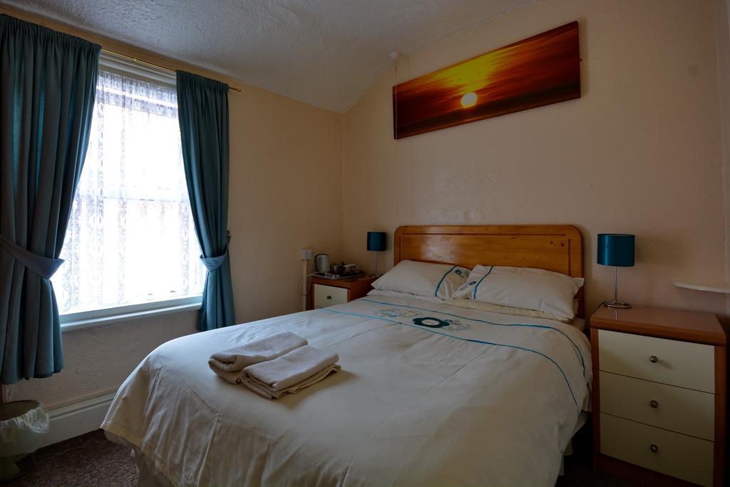 Shazron Hotel Blackpool Esterno foto