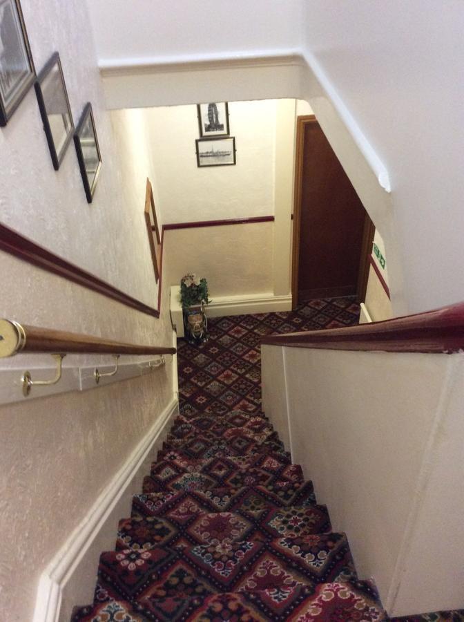 Shazron Hotel Blackpool Esterno foto