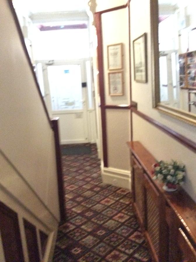 Shazron Hotel Blackpool Esterno foto